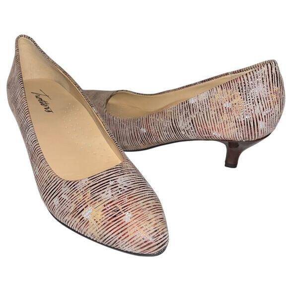 Trotters T1805-289 Multicolor Abstract Stripe Kitten Heel Pumps Size 6.5N - Picture 1 of 8